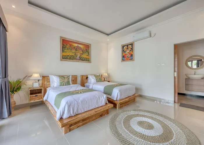 Kelingking Village Hotel *